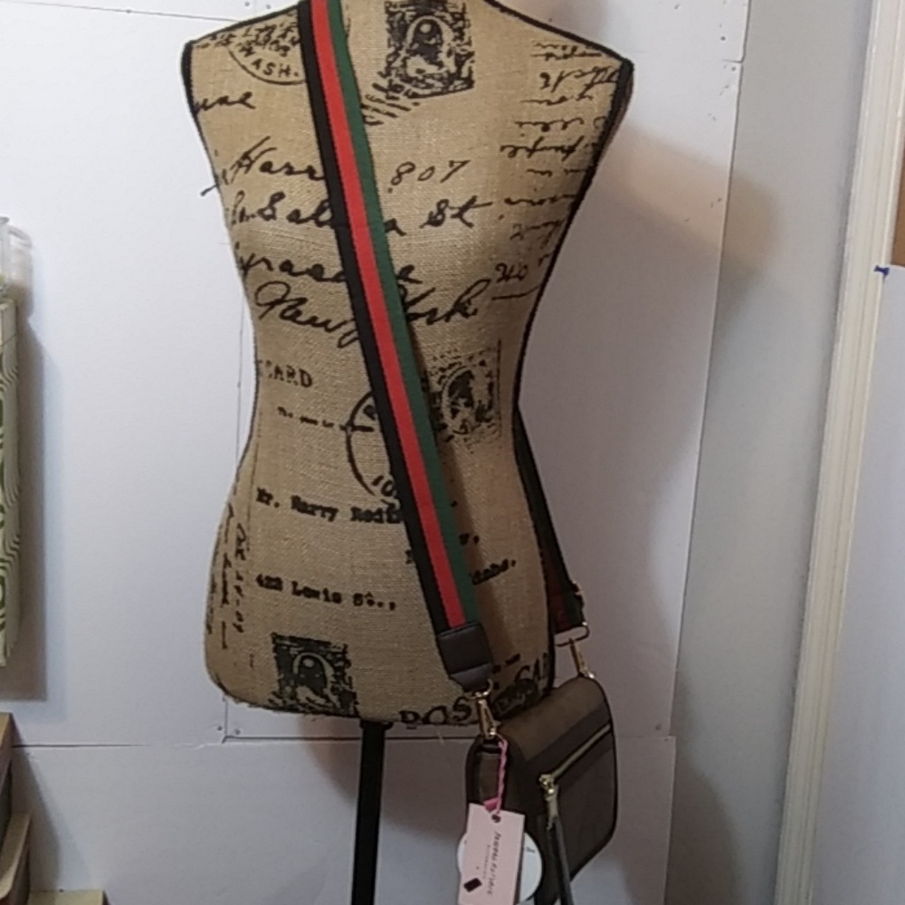 HANDBAG REPUBLIC VEGAN CROSSBODY BAG - Picture 3 of 8